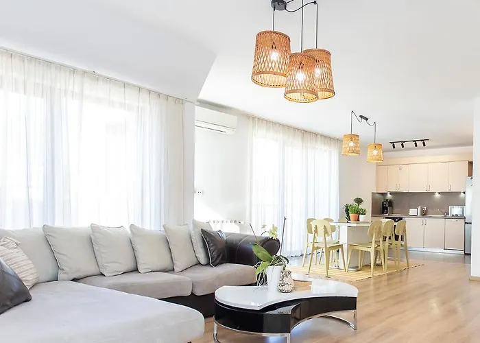 Vitosha Downtown Apartment *