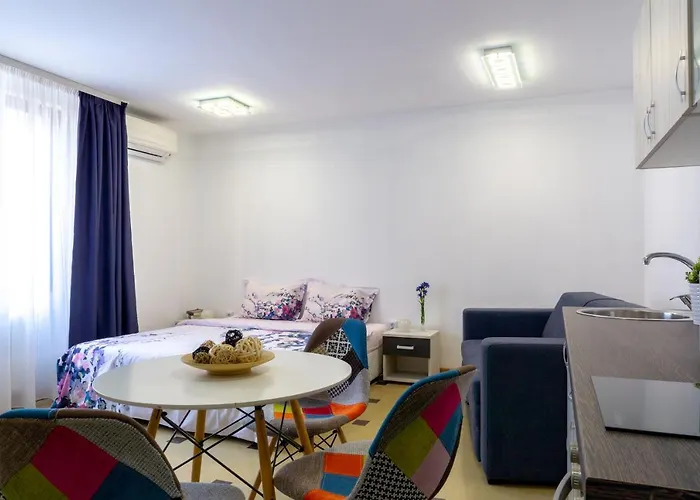 Vitosha Downtown Apartment Sofia